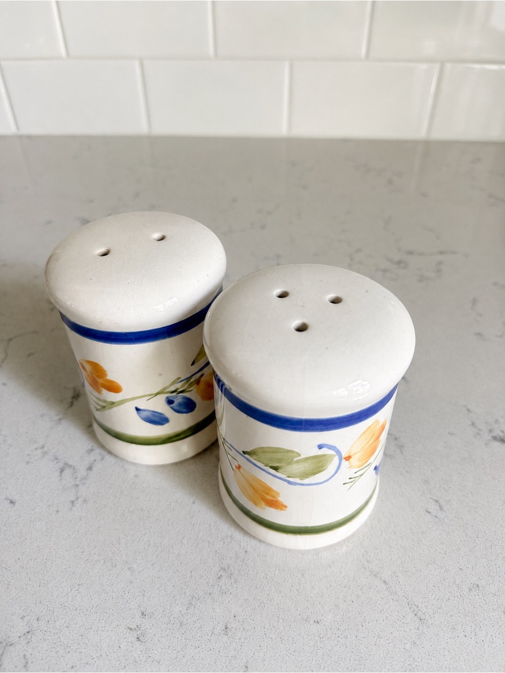 Vintage 1990s Hand-Painted Ceramic Salt and Pepper Shakers - Blue and Yellow - Picture 2 of 5